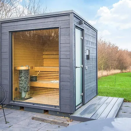 度假居 Seaside With The Sauna *